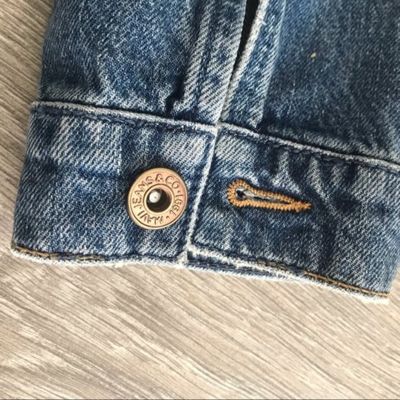 NWOT Vintage DenimJacket with Lrge Back Embroidery - Picture 11 of 13